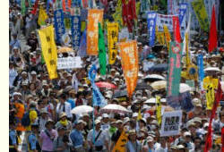Demo in Tokio gegen Neustart der Atomenergie, 16.07.2012