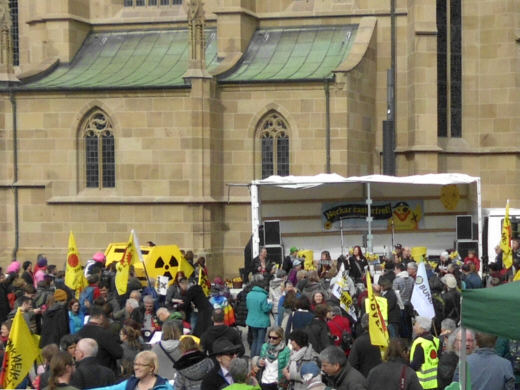 Anti-AKW-Demo in Heilbronn, 4.03.2017, Auftakt-Kundgebung - Foto: Klaus Schramm - Creative-Commons-Lizenz Namensnennung Nicht-Kommerziell 3.0