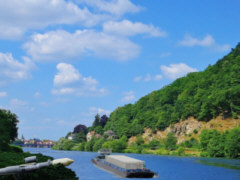 CASTOR-Transport auf dem Neckar und Panzerfaust - Collage: Samy - Creative-Commons-Lizenz Namensnennung Nicht-Kommerziell 3.0