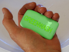 Greenwash-Seife - Grafik: Samy - Creative-Commons-Lizenz Namensnennung Nicht-Kommerziell 3.0