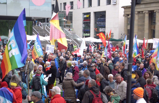 Ostermarsch, baden-württembergischer, Stuttgart, 8.04.23 - Foto: Klaus Schramm - Creative-Commons-Lizenz Namensnennung Nicht-Kommerziell 3.0