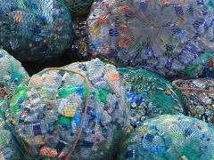 Plastik-Müll - Foto: mauriceangres - Creative-Commons-Lizenz CC0